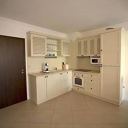Oasis Luxury Apartamento Lozenets