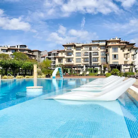 Oasis Luxury 아파트