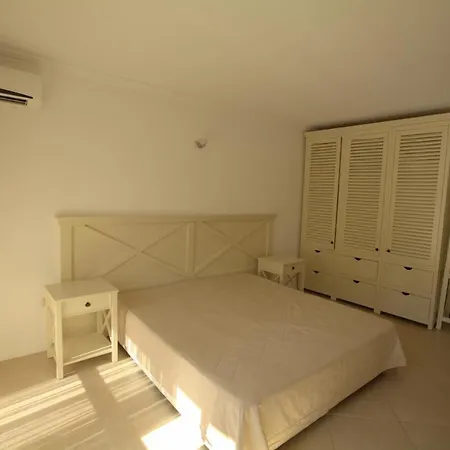 Oasis Luxury 아파트 로제넷츠